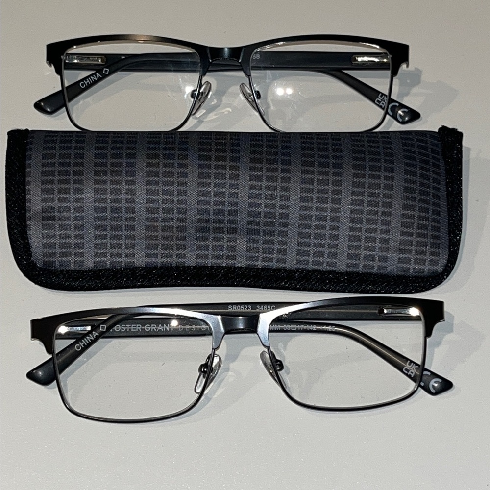 Foster Grant Black and Silver Eyeglasses with Case